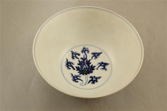 A Chinese blue and white lotus bowl, Kangxi six character mark and of the period (1662-1722), 16cm